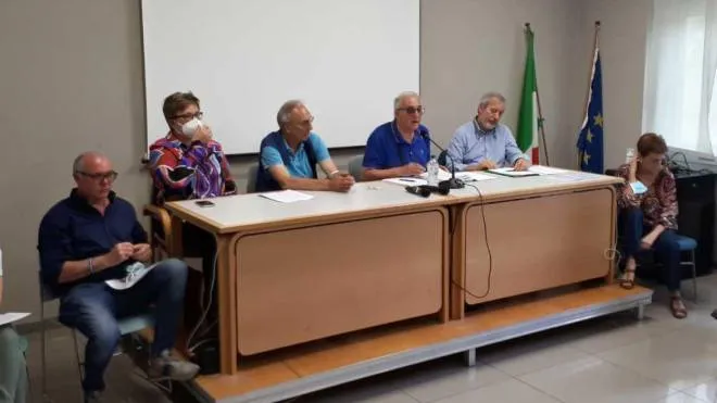 Otto consiglieri hanno presentato l’esposto alla Corte dei Conti sul naufragio del Centro sportivo