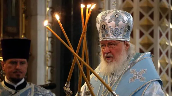 Patriarch Kirill (R) of Moscow and All Russia serves at Christ the Savior cathedral during a church service marking the Holiday of Annunciation in Moscow, Russia, 07 April 2022. ANSA/MAXIM SHIPENKOV