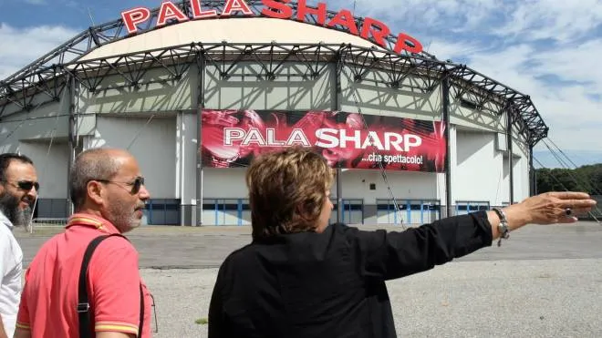 Sempre più difficile che il Palasharp venga trasformato in arena olimpica in tempo per Milano-Cortina 2026