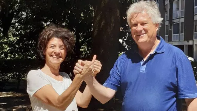 Tiziana Cavallucci. , ambientalista dell’associazione Cleanbuster. , con il sindaco Paolo Festa