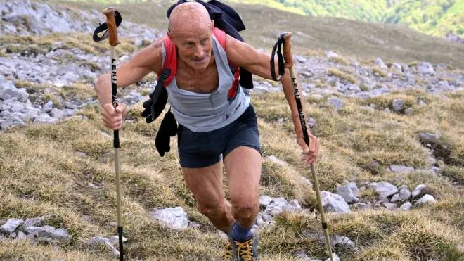 Claudio Ghezzi, 69 anni, è salito in vetta alla Grigna quasi seimila volte