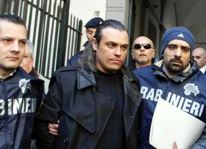 Il boss Cosimo Di Lauro, morto in carcere a 49 anni, fu arrestato nel 2005