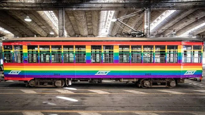 Il tram Carrelli arcobaleno (Foto Atm)
