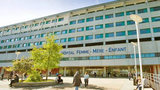 Bergamo    Ospedale di Lione dove è morta la figlia di 11 mesi di Fabio Bertuletti
26 giugno 2022 ANSA RENATO DE PASCALE