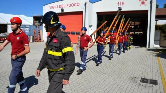 Il distaccamento di Merate dei Vigili del fuoco volontari durante un’esercitazione