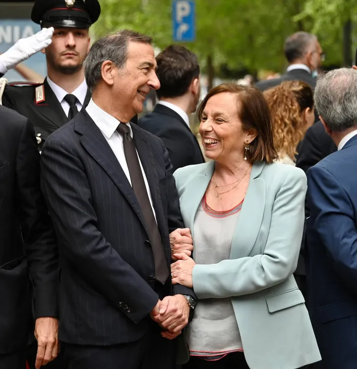 Il sindaco Giuseppe Sala, 64 anni, e la ministra Luciana Lamorgese, 68