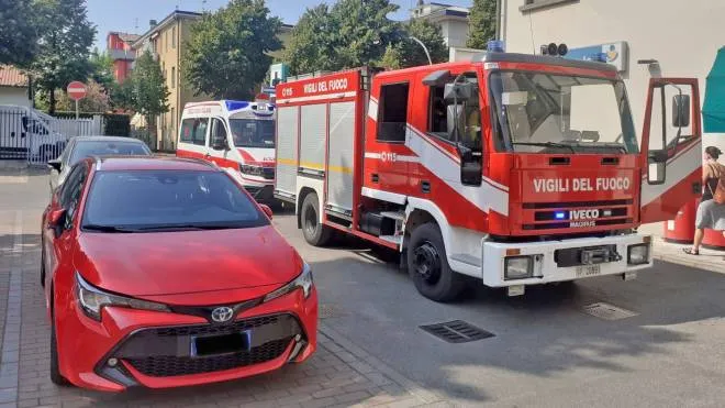 Bergamo  Neonato rimasto chiuso in macchina a Treviglio liberato dai vigili del fuoco
21 Luglio 2022 ANSA RENATO DE PASCALE