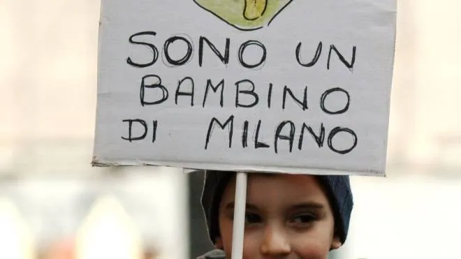 Protesta contro l’inquinamento in piazza Duomo