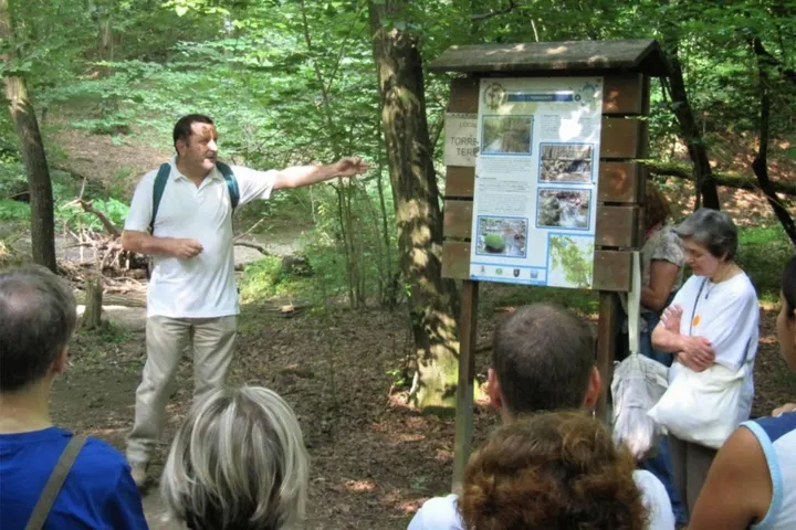 Gianni Del Pero durante una visita alle oasi naturalistiche brianzole