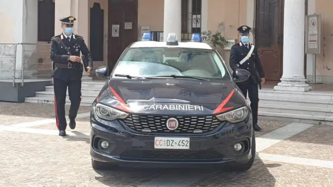 Bloccato dai carabinieri