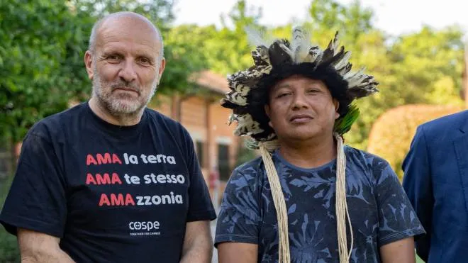 L’attivista amazzonico Adriano Karipuna protagonista al festival e il presidente del Parco Nord Marzio Marzorati