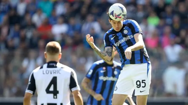 Inter�s Alessandro Bastoni in action during the Italian Serie A soccer match Udinese Calcio vs FC Internazionale at the Friuli - Dacia Arena stadium in Udine, Italy, 18 September 2022. ANSA / GABRIELE MENIS