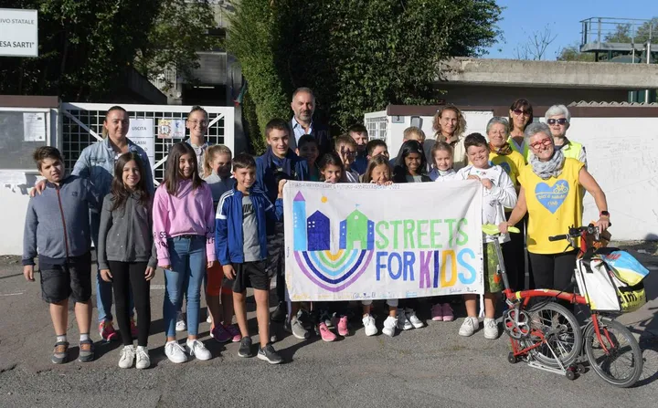 Nella Settimana della Mobilità sostenibile la Fiab lancia un invito ai sindaci del Sud-Est Milanese affinché rendano più sicure le aree a ridosso delle scuole
