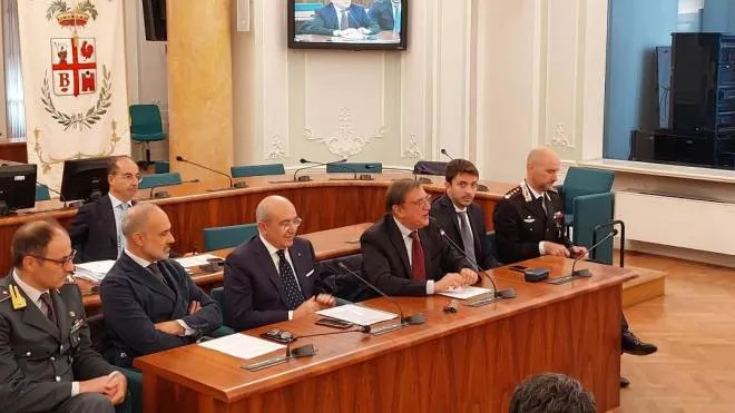 L’accordo per la sicurezza integrata firmato nella sala della Provincia di Varese