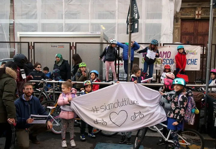 Una delle mobilitazioni in bicicletta, nel nome di Luca Marengoni