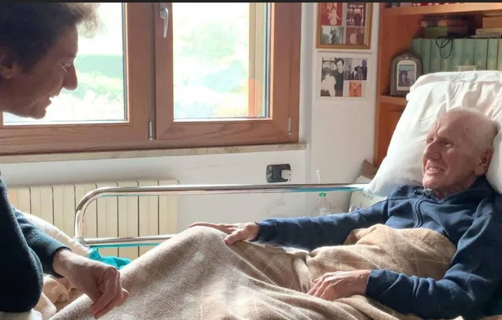 Marco Cappato ha accompagnato in una clinica Svizzera il signor Romano, 82 anni, malato di una forma gravissima di Parkinson