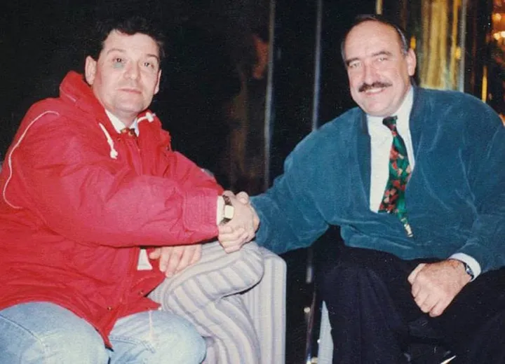 Il presidente del club Giacomo Tansini con il campione Clay Regazzoni
