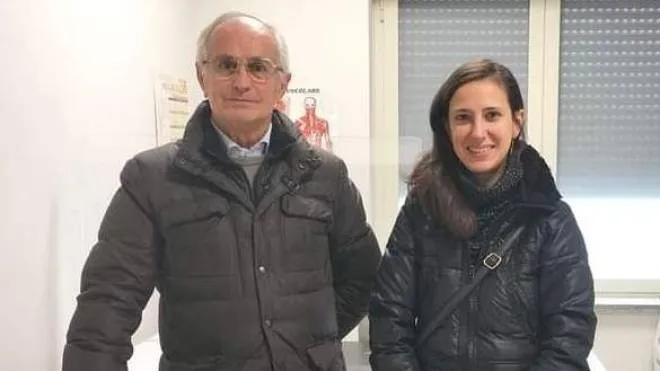 L’assessore Romano Belloni con la nuova pediatra Micol Raimondi