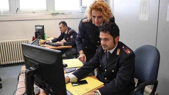 L’indagine della polizia postale di Brescia, Milano e Crotone