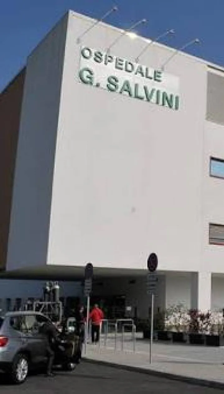 L’episodio è avvenuto al Salvini nel reparto di Pneumologia