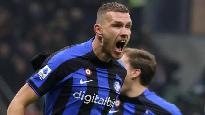 Inter Milan�s Edin Dzeko  jubilates after scoring goal of 1 to 0 during the Italian serie A soccer match between FC Inter  and Napoli at Giuseppe Meazza stadium in Milan, 4 January 2023.
ANSA / MATTEO BAZZI