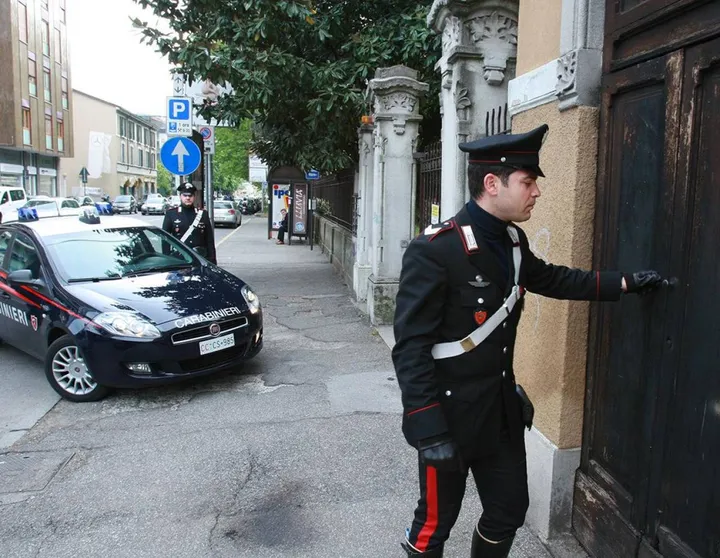 I carabinieri non avevano trovato in casa il giovane condannato ai domiciliari