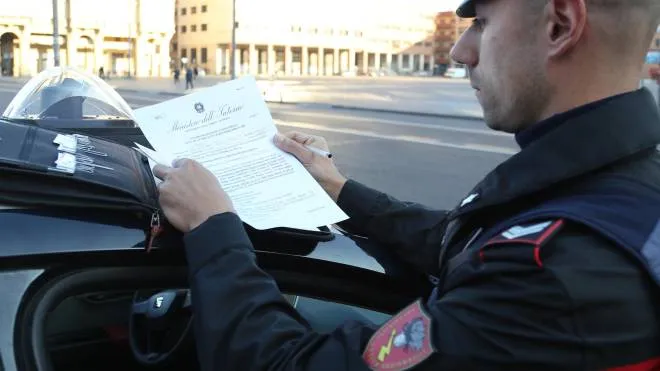 I militari dell’Arma hanno segnalato gli episodi al Tribunale dei minori di Milano e ai servizi sociali