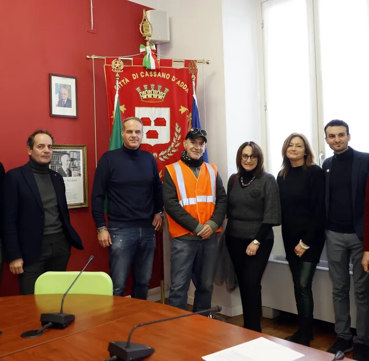 Maurizio Passalacqua ricevuto in Comune dal sindaco Fabio Colombo e la Giunta