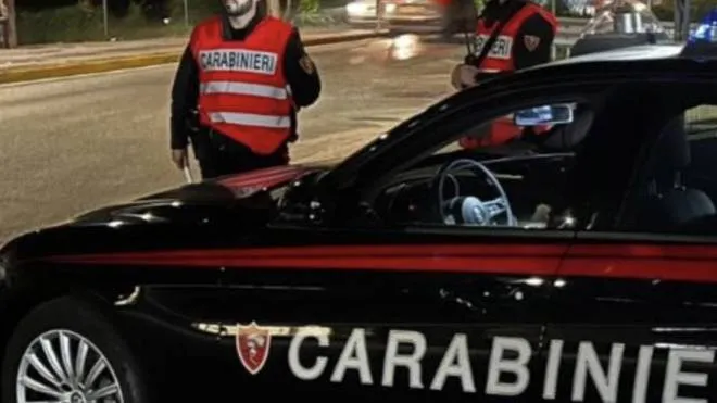 L’auto con a bordo i 4 sospetti è stata indicata ai carabinieri da un abitante del quartiere Polo
