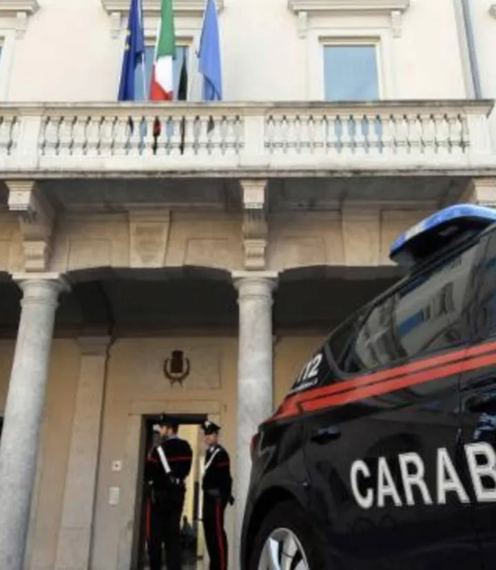 Le indagini dei carabinieri avevano portato a sequestri e intercettazioni in municipio