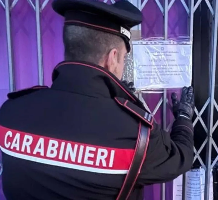 I carabinieri di Desio hanno sequestrato il centro trasformato in casa d’appuntamenti