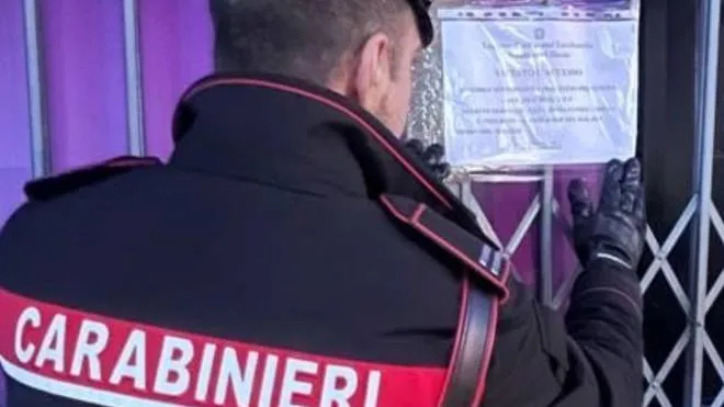 I carabinieri di Desio hanno sequestrato il centro trasformato in casa d’appuntamenti