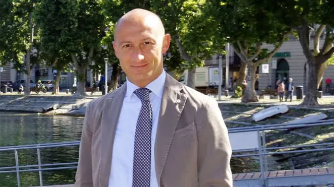 Il sindaco di Lecco Mauro Gattinoni alle prese con l’inflazione e la crisi energetica che colpiscono anche il Comune