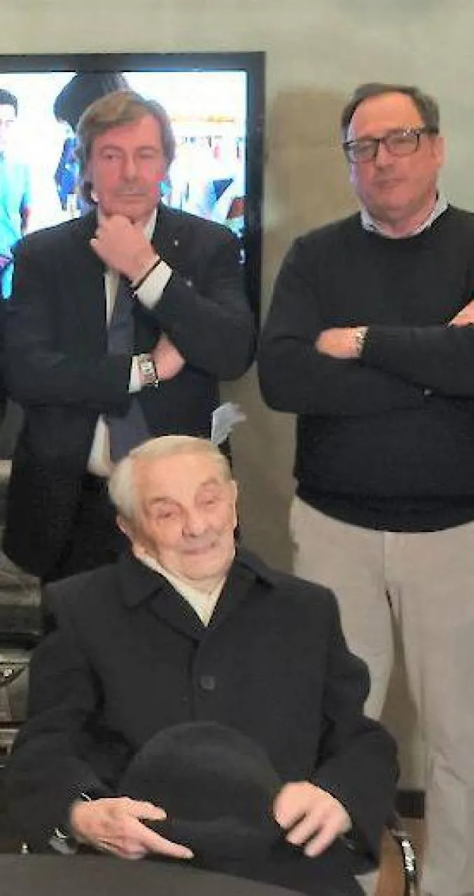 Da sinistra, Renato Ancorotti Luca Grignani e Claudio Fedeli durante l’inaugurazione della sede