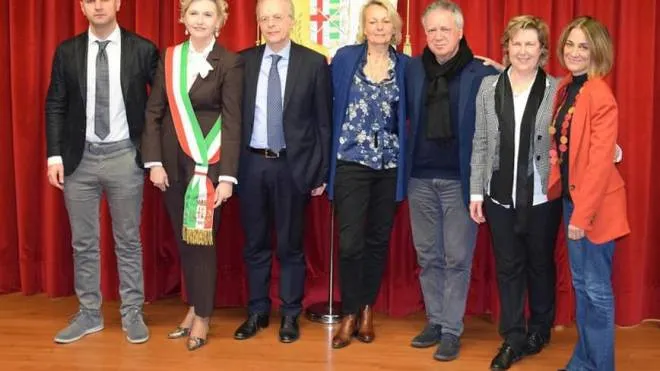 Da sinistra: il moderatore Dovizio, il sindaco Cosciotti, il prefetto Saccone il procuratore Dolci, il sociologo Dalla Chiesa, l’assessore Gerli e Andreucci (Libera)