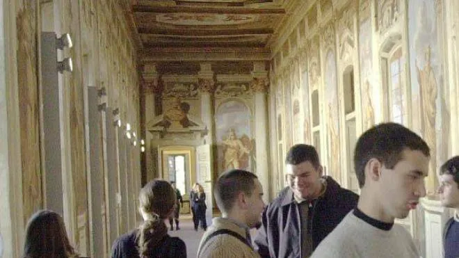 Una vecchia immagine degli studenti di Filosofia a Palazzo Borromeo