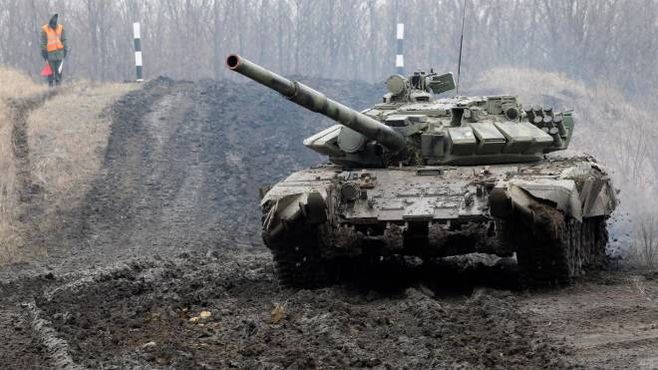 U tank delle milizie pro-russe in Ucraina