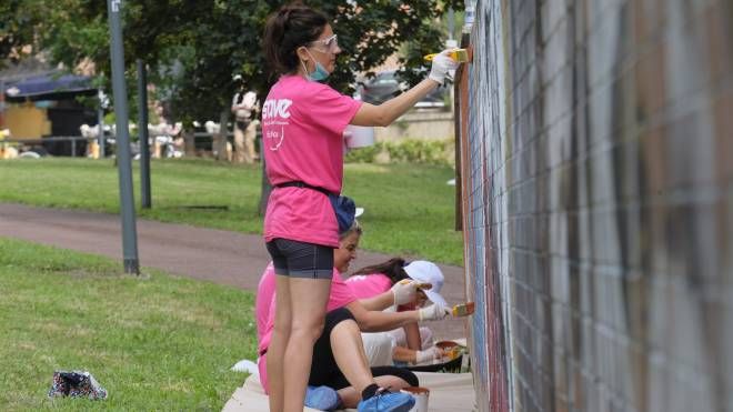 Milano, volontari al lavoro: ripulito il parco Baden Powell