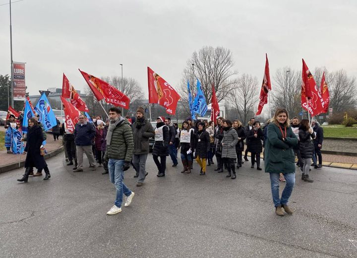 Protesta dei lavoratori Auchan-Conad