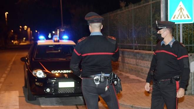 Carabinieri indagano sulla rissa costata la vita a un 21enne
