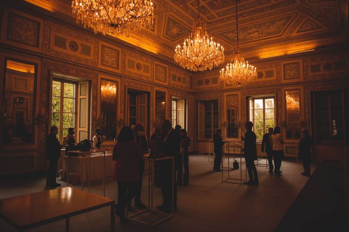 L'atmosfera magica dello spazio ristoro nella Villa Reale di Monza
