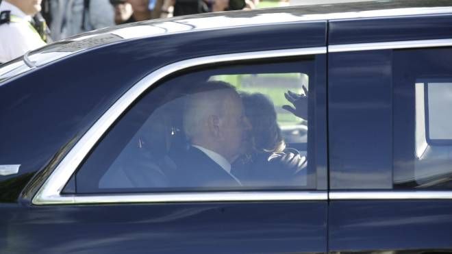 Joe Biden a Londra per i funerali della regina Elisabetta II (Ansa)