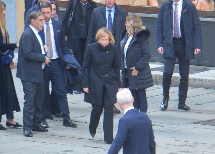 La premier Giorgia Meloni ai funerali di Maroni