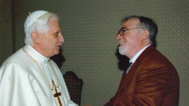 Papa Benedetto XVI e il teologo Elio Guerriero