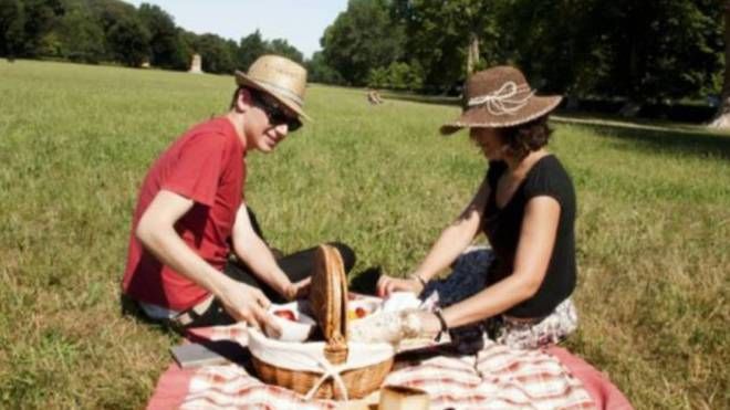 Un tradizionale picnic di Ferragosto