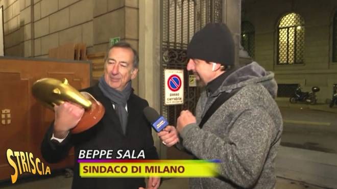 Il sindaco di Milano Beppe Sala e Valerio Staffelli (Ufficio stampa Striscia la Notizia)