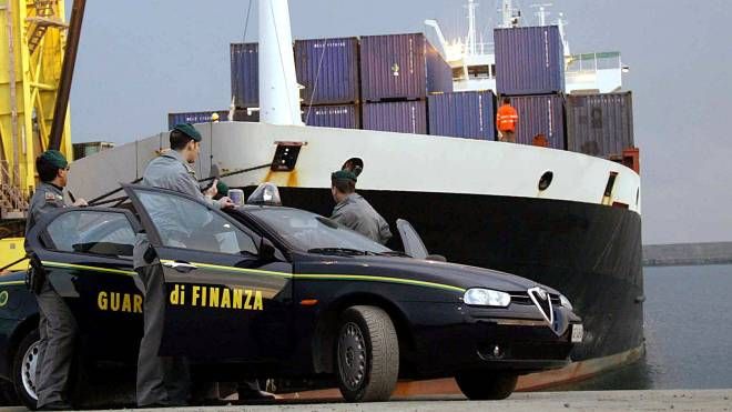 Maxi sequestro di droga al porto di Genova (Archivio)