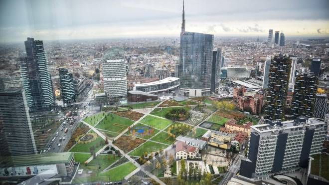 Le torri di Porta Nuova nello skyline di Milano 